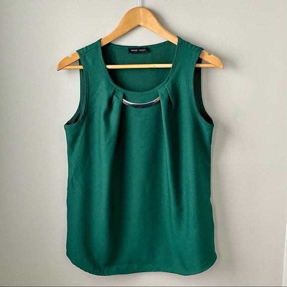 Mandy Evans Emerald Green Sleeveless Pleated Blouse Metal Accent Collar … - Picture 8 of 12